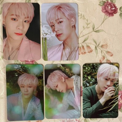 ASTRO ムンビン AAF ALL LIGHT ポラロイド ASTRO 1st Album All Light Moonbin Photocard set of 5 | eBay
