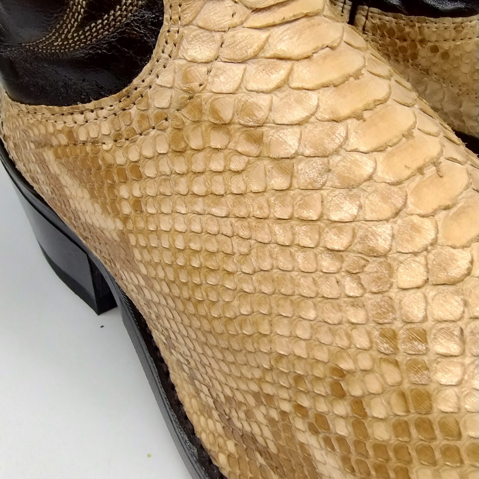 Laredo White Python Snakeskin Cowboy Western Boot… - image 4