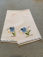 Vintage haftowane ręczniki do rąk partia 2 szt., niebieskie kwiaty, doskonały stan