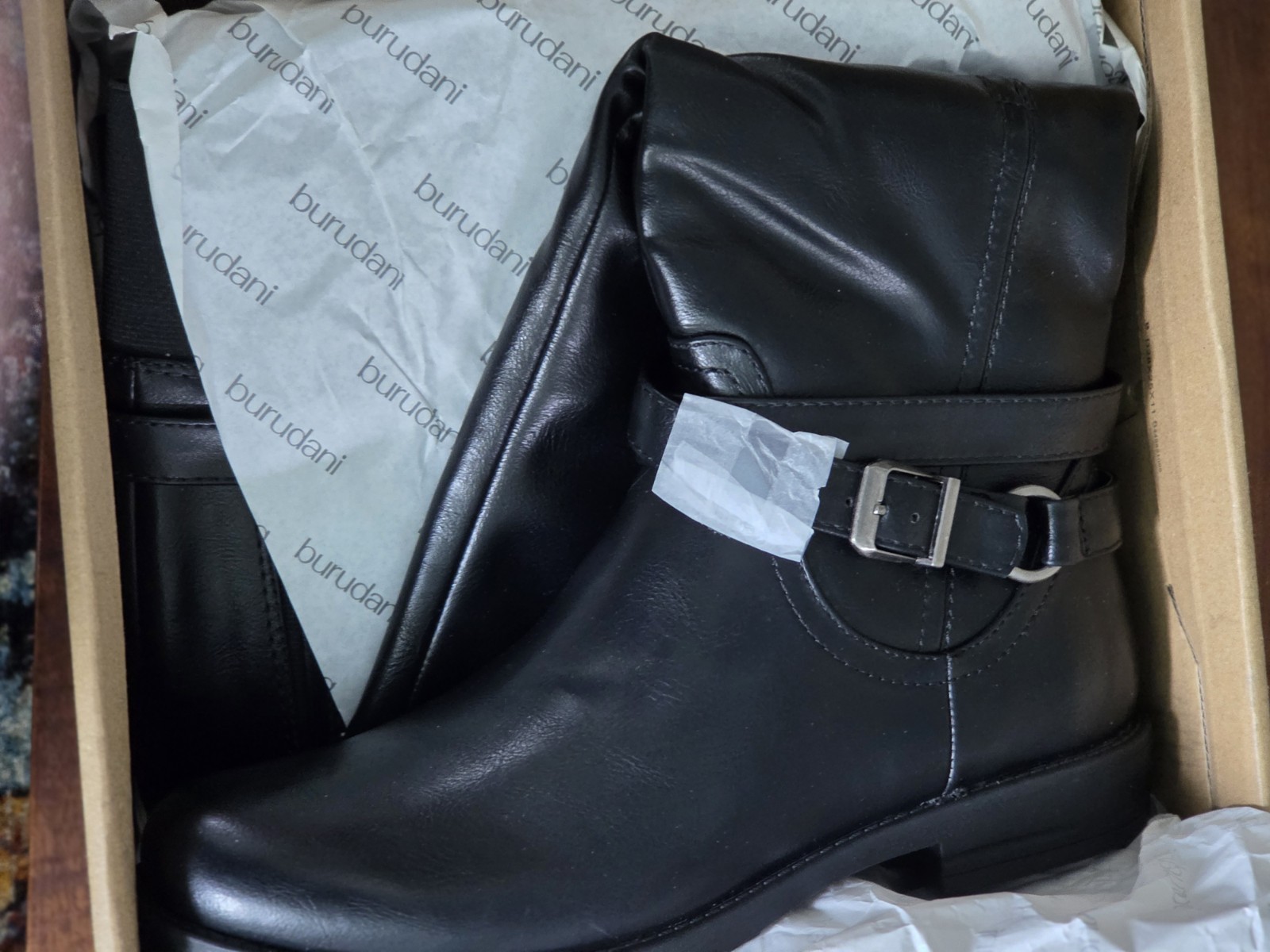 Burudani Women’s Knee High Riding Boots Leather Black Round Toe Buckle 8 Std NIB