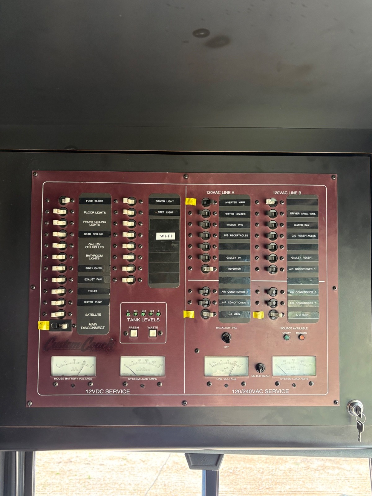 Vanhool Entertainer Bus RV Sports team bus with 29 bunks