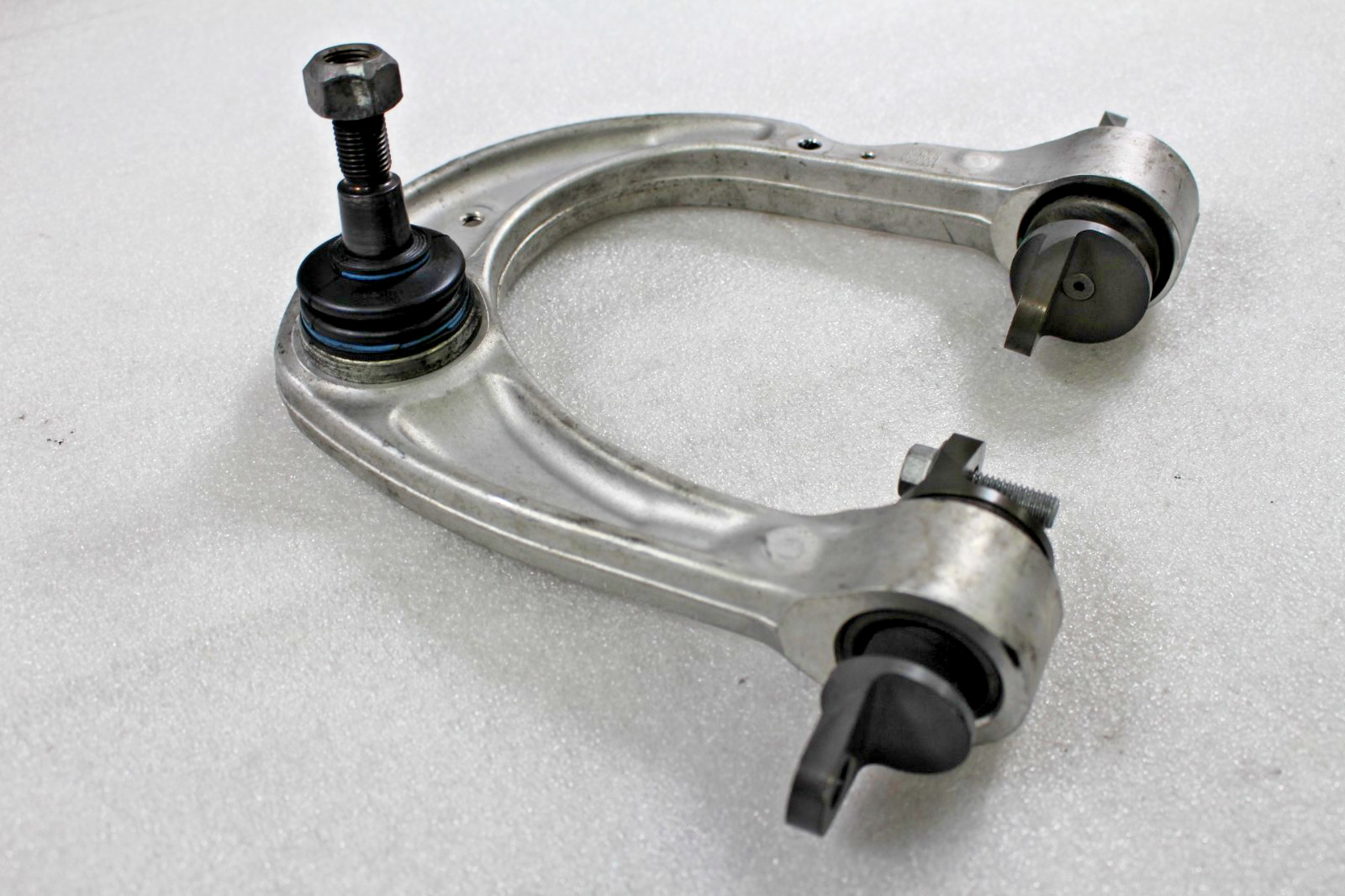 McLaren 720S, RH, Right, Front Upper Control Arm, Used, P/N 14B0591CP 