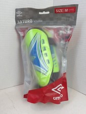 NEW  Umbro Arturo Youth Slip-in Shinguards  S...