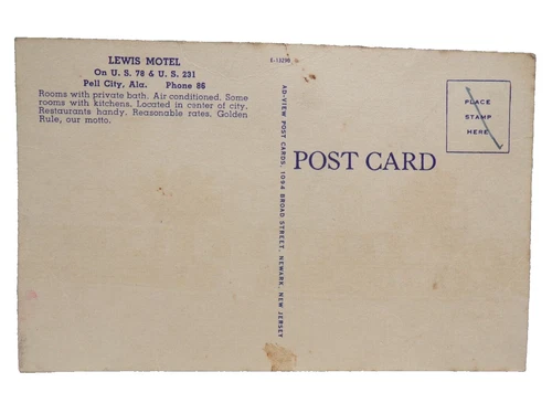 Collectible Vintage Stamp – National Emblem Design, Red & Green with Gold Border - Picture 2 of 2