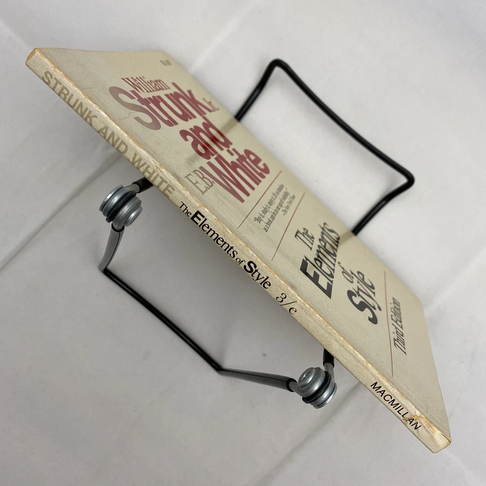 The Elements of Style: Third Edition by Strunk & White 1979 Macmillan PB - Image 3 of 4