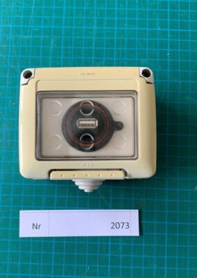  Steckverbinder: USB Buchse Buccaneer BULGIN PX0848/A.   +   Gewiss AP Gehäuse