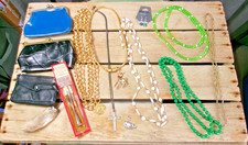 Lot Assortiment de Bijoux - Porte-monnaie à Changer Colliers Bijoux