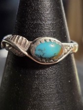 Vintage Sterling Silver Natural Turquoise Ring Leaf Design Size 5.75