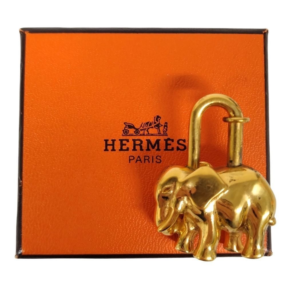 HERMES チャーム 金属製 Hermes Elephant Cadena Lock Bag Charm Gold Metall Lock With Box | eBay