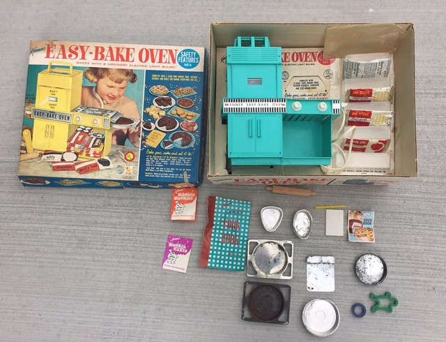 vintage easy bake oven 1960s