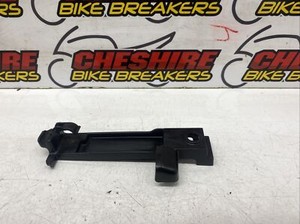 ♻️ Honda Cbf 125 Na-j Cb125r 2018 - 2020 Batterie Tragstange Verkleidung ♻️