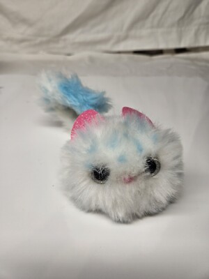 Pomsies Snowball White Blue Kitty Cat Interactive Light Up Talking Lovable Plush