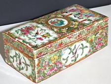 Antique Qing Dynasty Chinese Export Rose Medallion Porcelain Writing Pen Box