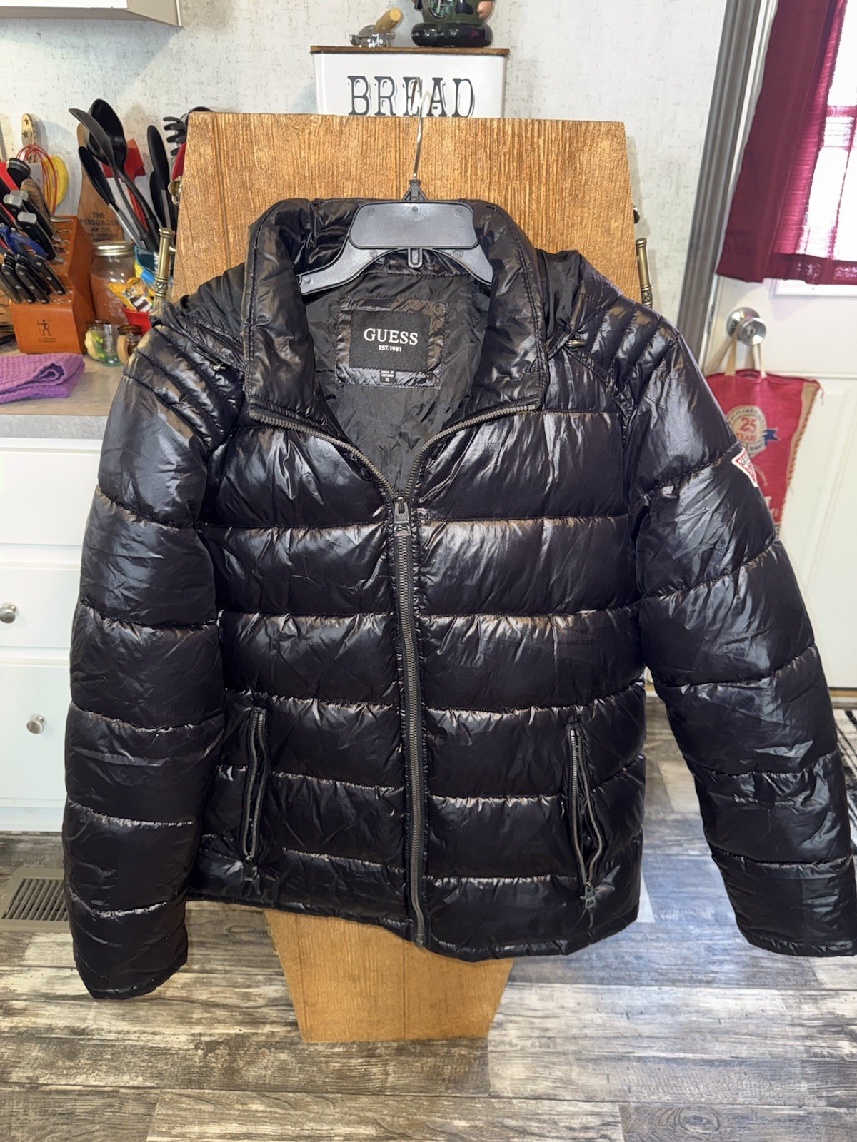 GUESS Men's Women’s Hooded Puffer Coat Jacket Black Unisex