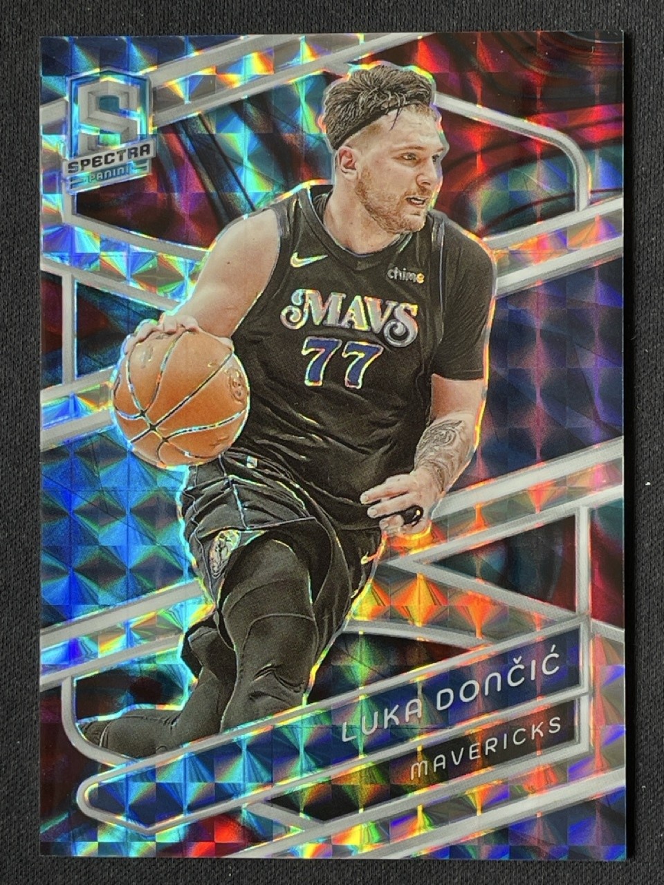 Luka Doncic 2023-24 Panini Spectra Interstellar Prizm /99 #23