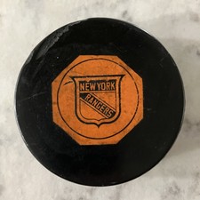 New York Rangers 1958-1962 Hockey Puck Art Ross CCM Tyer