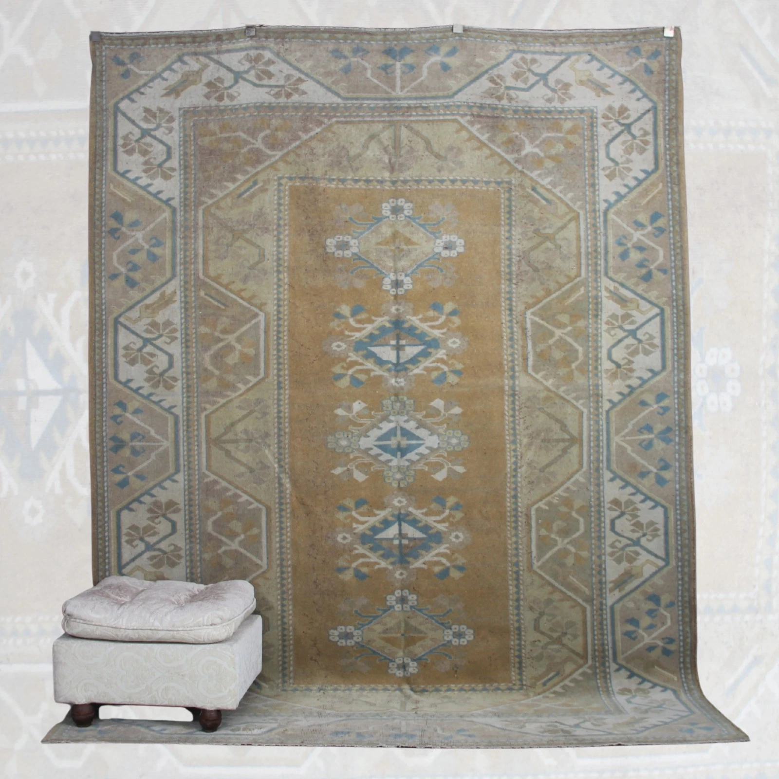 Vintage Handmade Oushak Rug - 6x9 ft | Tribal Beige Wool Turkish Carpet
Opens in a new window or tab