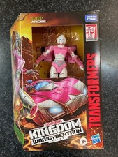 Transformers Kingdom War For Cybertron Deluxe Class Arcee MISB