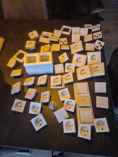 Gira Abdeckungen Weiß System 55