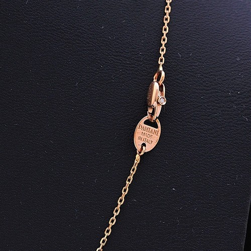 Damiani Collar Letra "L" de Oro Rosa y Diamantes 0.025CT Con Certificado - Imagen 5 de 8