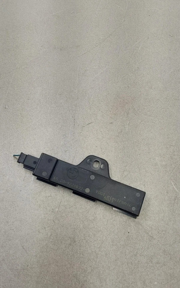 Sistema de entrada sem chave antena BMW X3 2011-2016 FABRICANTE DE EQUIPAMENTO ORIGINAL 9220832-02 - Imagem 2 de 4
