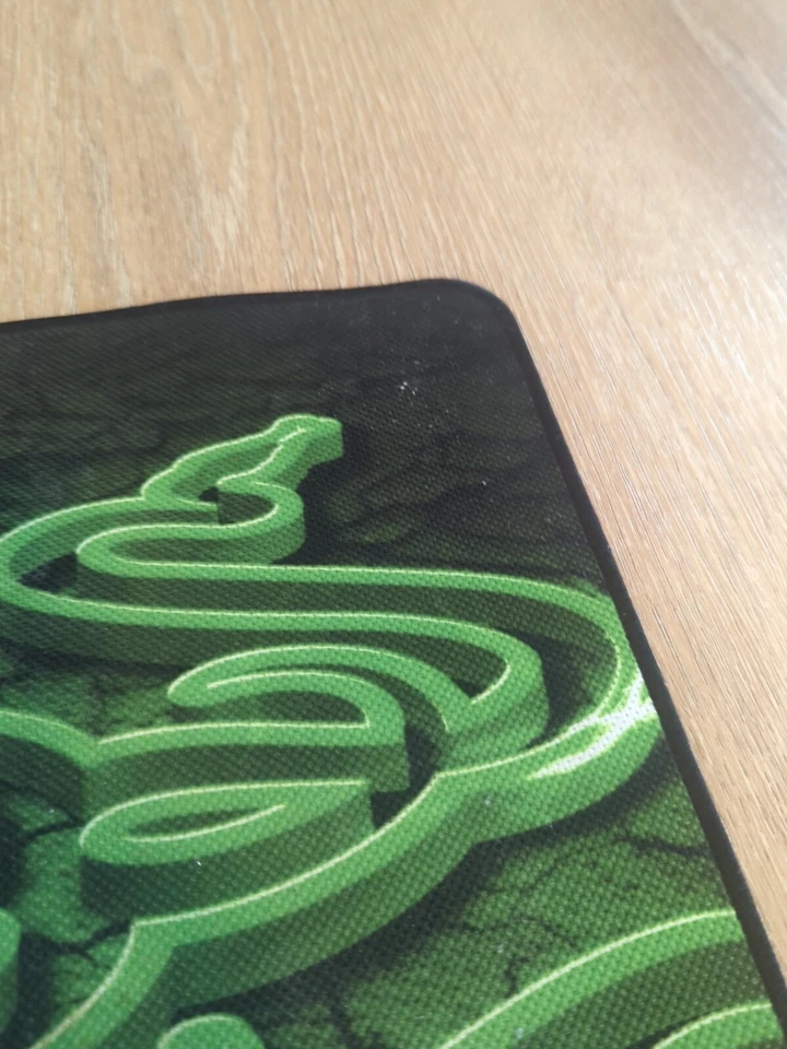 Razer Goliathus Gaming Mouse Mat Pad Size 14x10in - Image 4 of 4