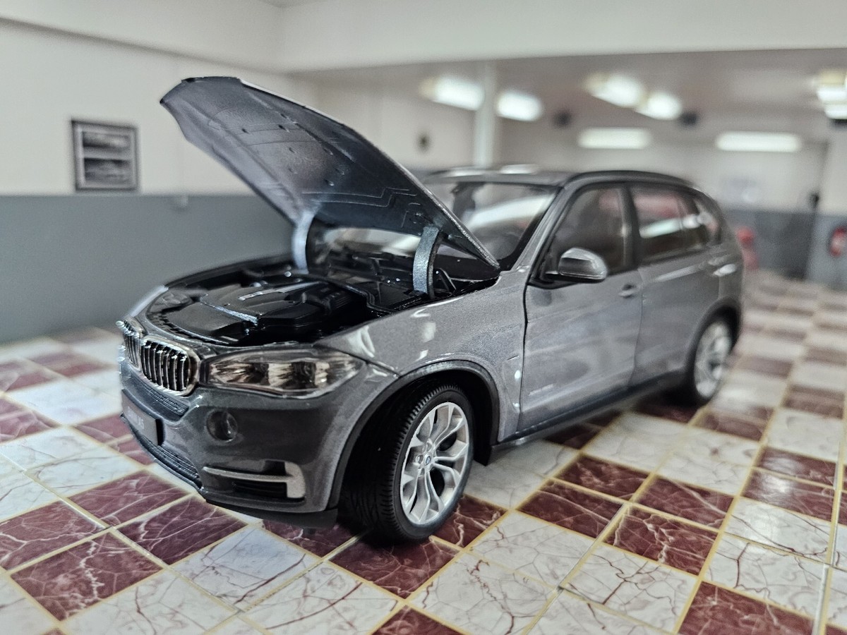 Miniature BMW X5 Welly échelle 1:32 - Modèle N°9881, Occasion, Voiture De Collection