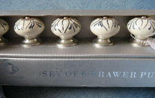CASA DECOR Home Design CERAMIC Drawer Knobs / Pulls Set of 6 NEW IN BOX
