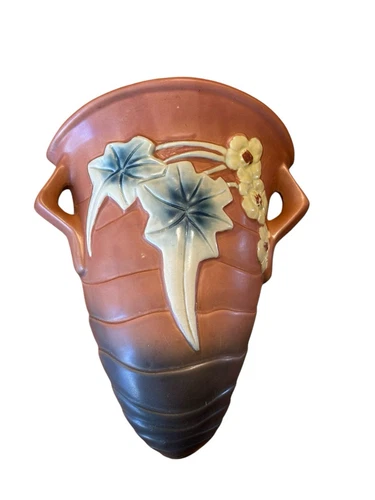Vintage Roseville Luffa Wall Pocket 8.5” Brown Ceramic Wall Pocket