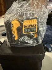 DeWalt DW089LG 12V Green Line Laser Level - 3 * 360 + Battery + Charger (USA)