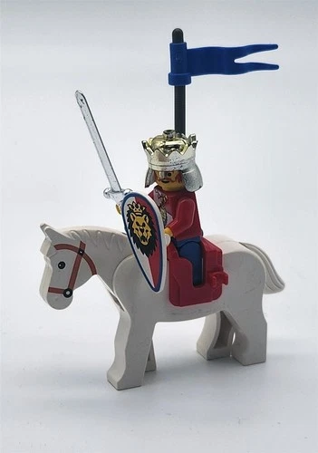 Vintage 1995 LEGO Castle - Royal Knights - Royal King - Set 6008 - Complete