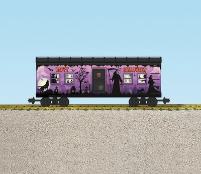USA Trains R18305 New 2025 GLOW IN THE DARK Happy Halloween BUNK CAR