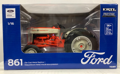 1/16 Scale Ford 861 Powermaster Tractor ERTL Prestige Collection