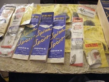 Vintage box of Fish Hooks Spinn & Sport No. 1 Size, Eagle Claw Jig Heads, etc