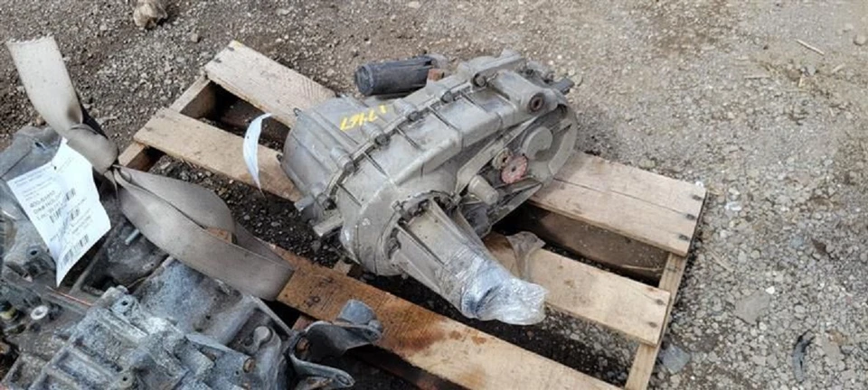 2007-2008-2009 Chrysler Aspen Transfer Case Assembly OEM - Image 4 of 4