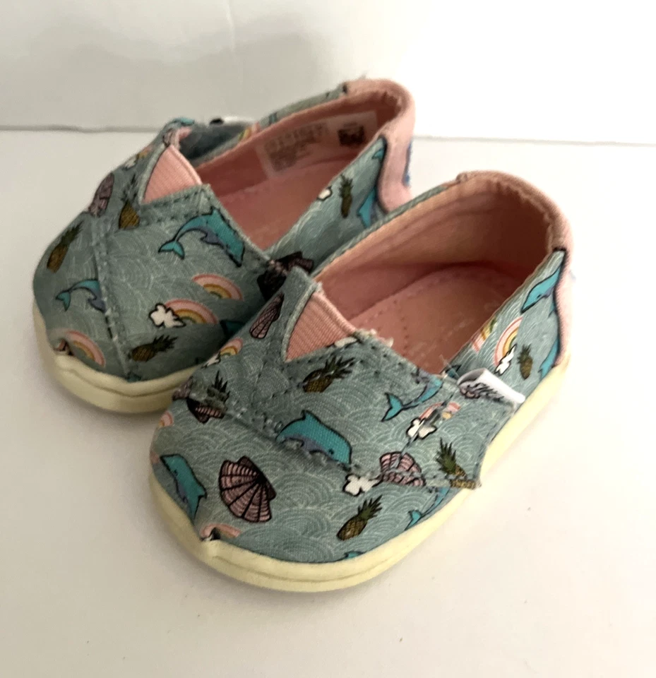 Zapatos TOMS Bebé Clásicos Sin Cordones de Lona Arco Iris Delfines Piña Bebé Talla T2 Foto 2 de 4
