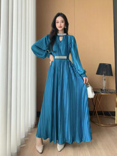 Women Elegant Long Pleated Dress Round Neck Lantern Sleeved Party Gown