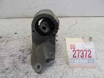 Engine Mount Insulator Freelander 2002 2003 Motor Left Driver Side Front Bracket