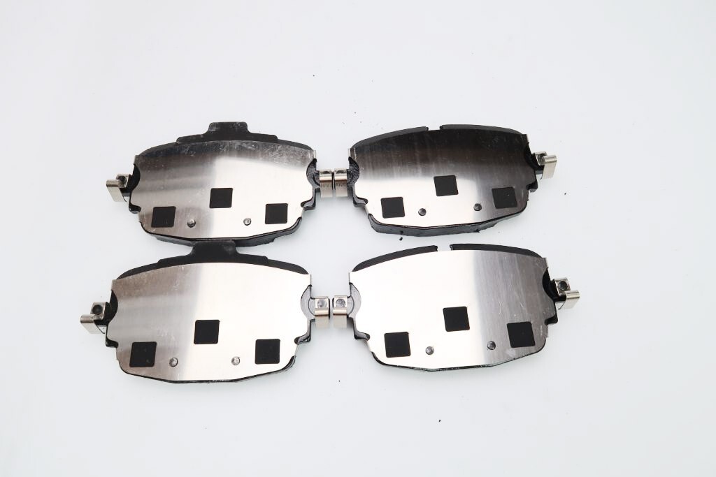 Lamborghini Urus front & rear brake pads + 4 sensors