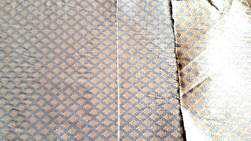 Tissus ancien en soie de couleur gris et or - 100 cm x22 cm - Photo 2/3