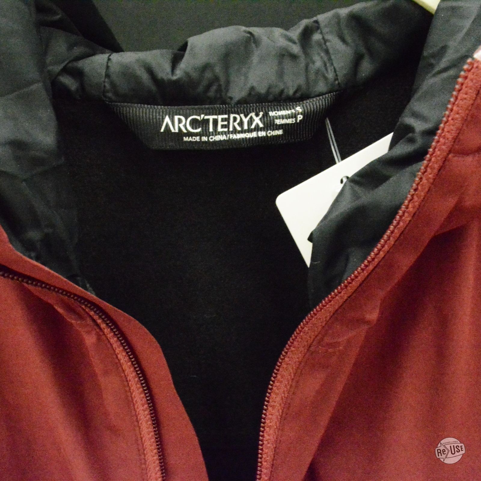 Arc'teryx Women's Solano Hoody Goretex Windstopper Jacket Size Small Maroon Red thumbnail 9