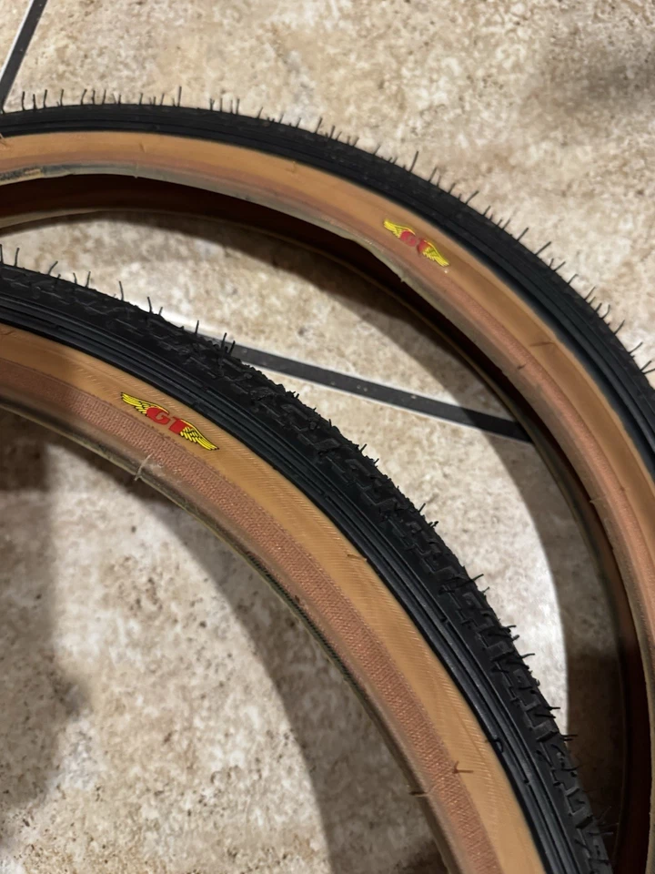 JUEGO NEUMÁTICOS GT PERFORMER/DYNO 20 X 1,75 NEGRO/PIEL  Foto 2 de 4