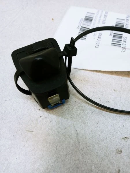 BMW 325i 2005 interruptor de ajuste del espejo fabricante original usado probado 69013769 Foto 2 de 4