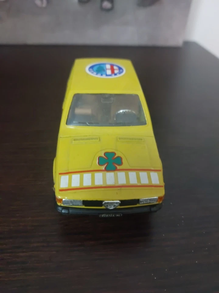 Mebetoys Alfa Rome Giulietta N. 8623 Vintage 1/25 - Immagine 3 di 4