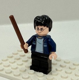 Lego Harry Potter blue jacket minifigure 4840 4866 10217 - Small Crack on Body