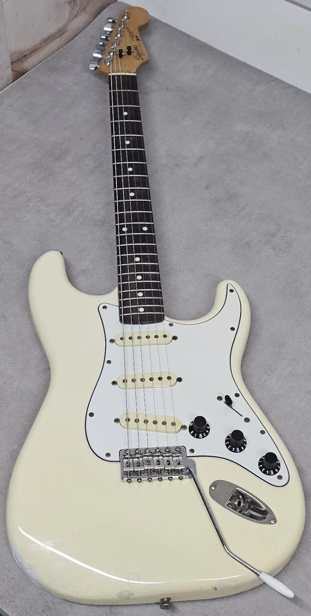 Preços baixos em Fender Squier Stratocaster Japão | eBay