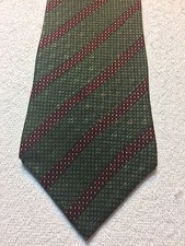 NAUTICA MENS TIE 4 X 59 GREEN WITH BURGUNDY STRIPES HINT OF GOLD NWOT