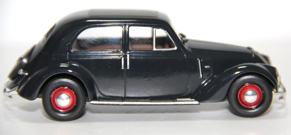 METRO USATO 1:43 AUTO DIE CAST FIAT 6C 1500 1935 GRIGIO SCURO ART EDI 8 FIAT - Immagine 2 di 4