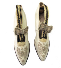1920's Antique Ivory White Leather Bridal Beaded Embellished Bow High Heels M