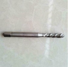 1pcs Metric Right Spiral Flute Tap - M7 x 1.0 7mm - H2 HSS Threading Tools